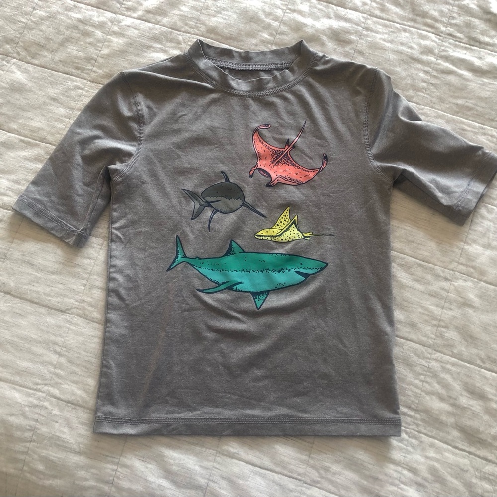 3/$15: Cat & Jack Gray Rashguard Swim Top Size 6/7